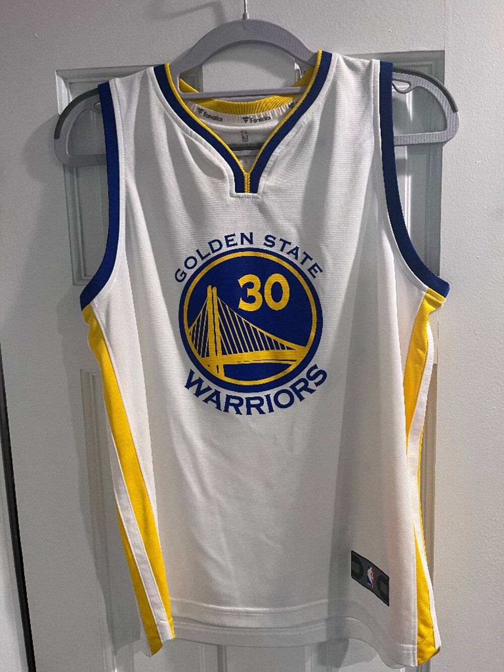 Stephen Curry #30 Golden State Warriors youth jersey large